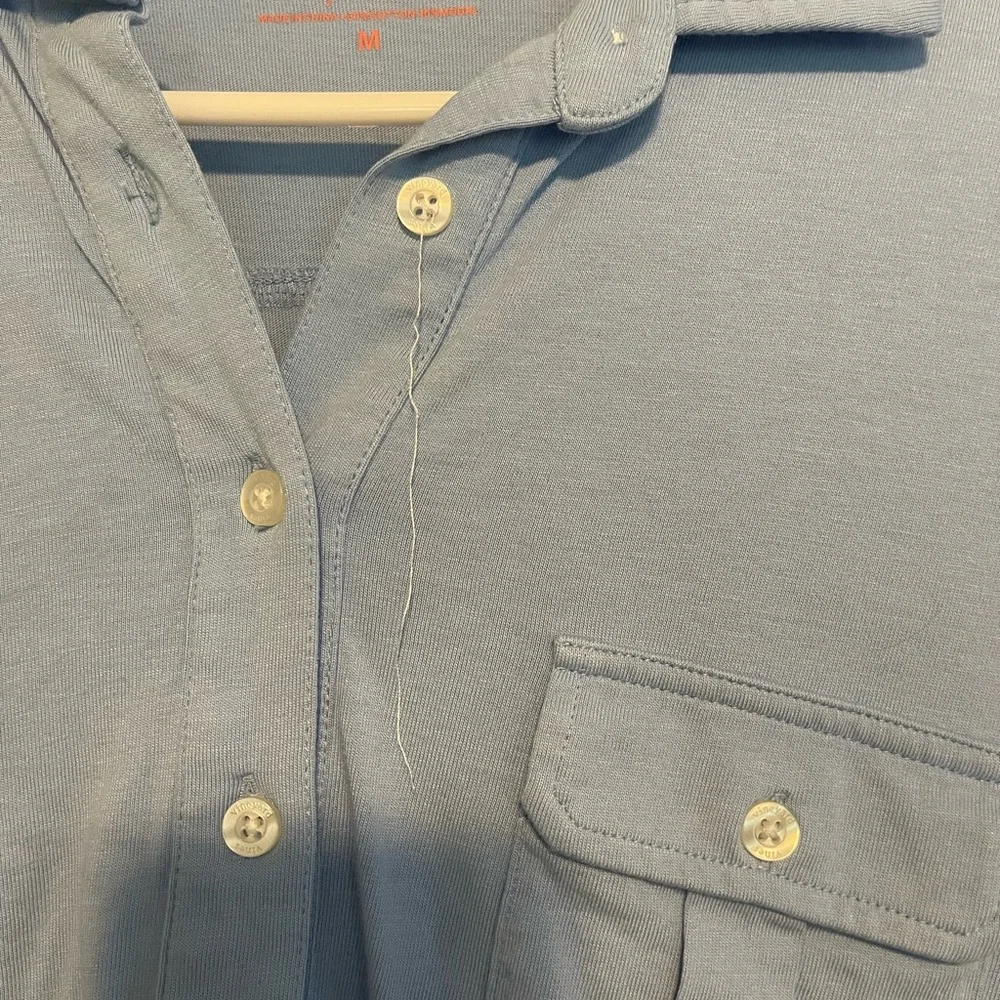 Vineyard Vines 3/4 button down - Picture 3 of 5